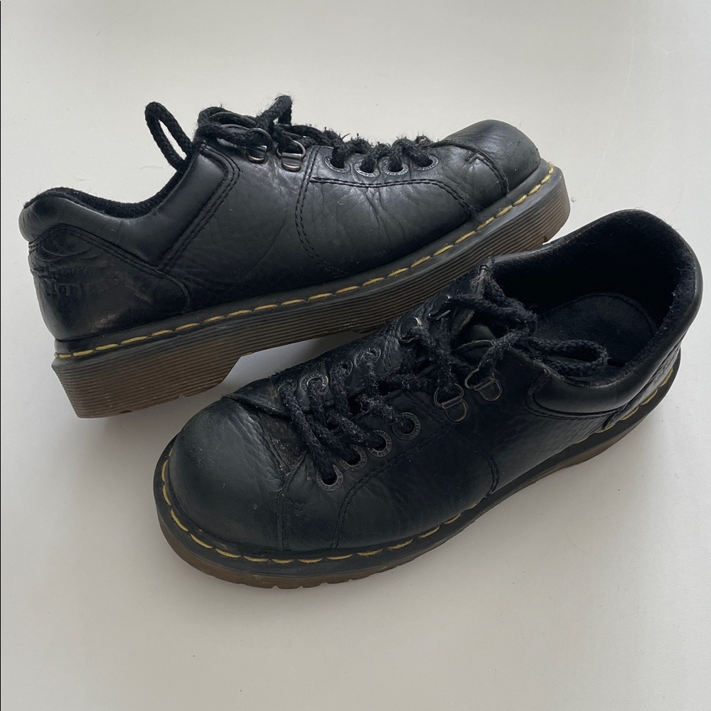 SOLD - Dr. Martens - Black - Women’s sz 7